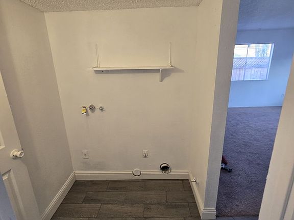 5th image of 710 N Chester Ave APT 4