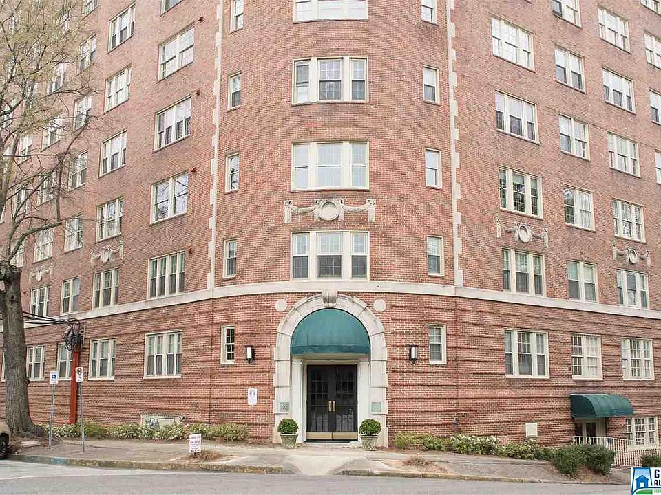 2nd image of 1100 27th St S APT 305