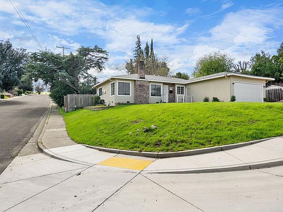 2nd image of 4215 Hillview Dr