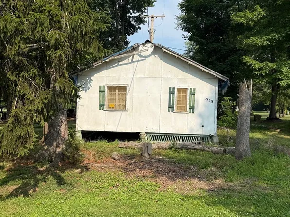 913 Vinecliff St, Waterport, NY 14571