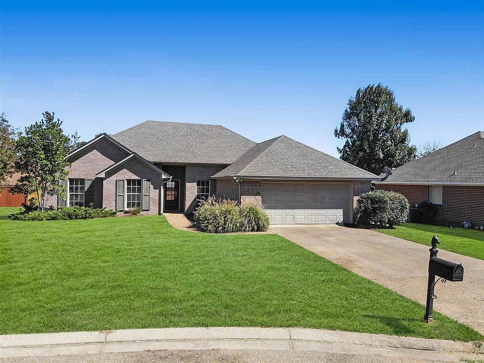 1st image of 206 Wildberry Ct