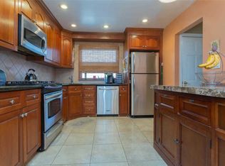 16034 24th Rd, Whitestone, NY 11357