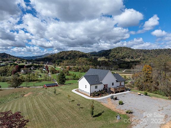 41st image of 303 Johnson Farm Rd