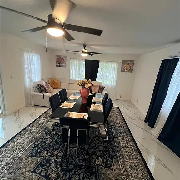 1118 NE Pine Island Ln — Photo 34