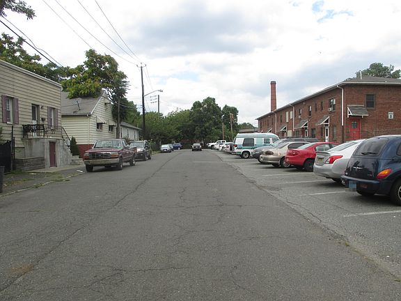 5th image of 89 Watchung Ave