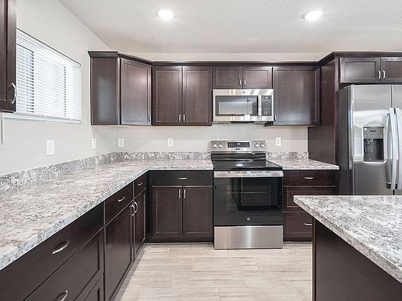 3rd image of 4002 N 59th Dr