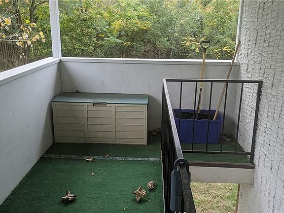 4th image of 2106 Baldwin Ln