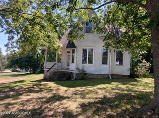 421 W Stella St, California, MO 65018