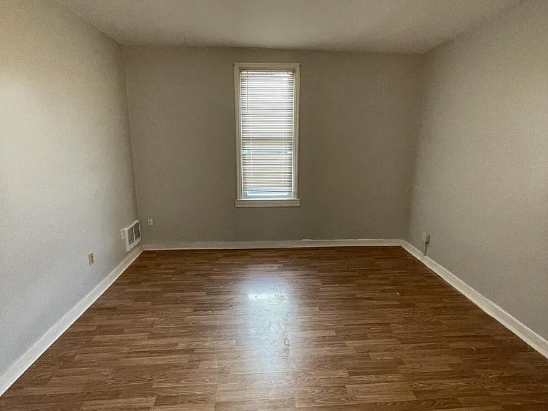 456 Woodlane Ave #2 — Photo 4