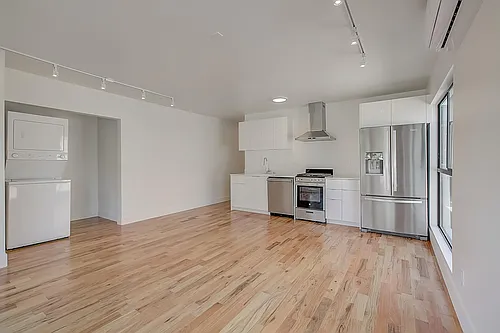 513 N Heliotrope Dr #515 Photo 1