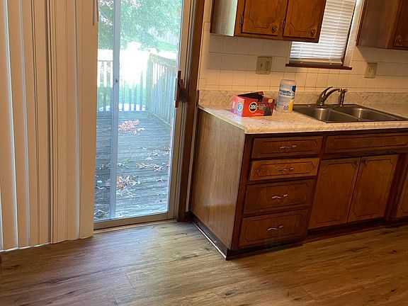 4th image of 1147 S 52nd St #1147