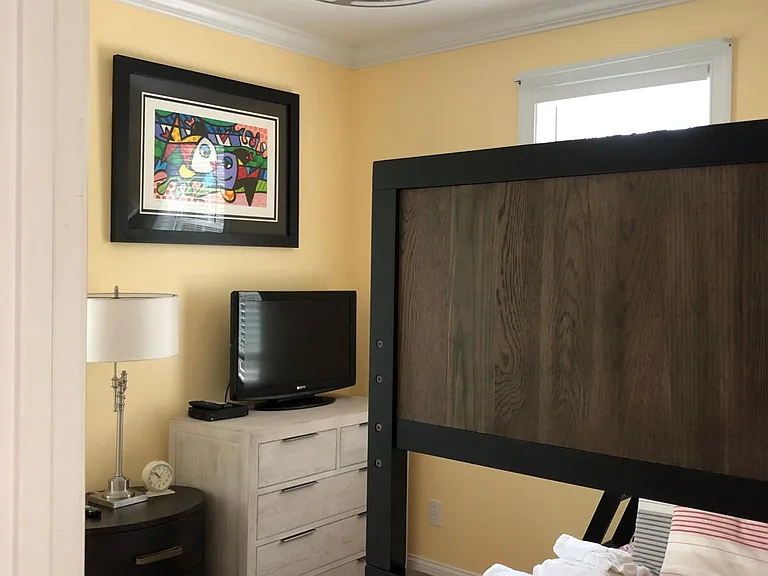 526 S Causeway Rd — Photo 22