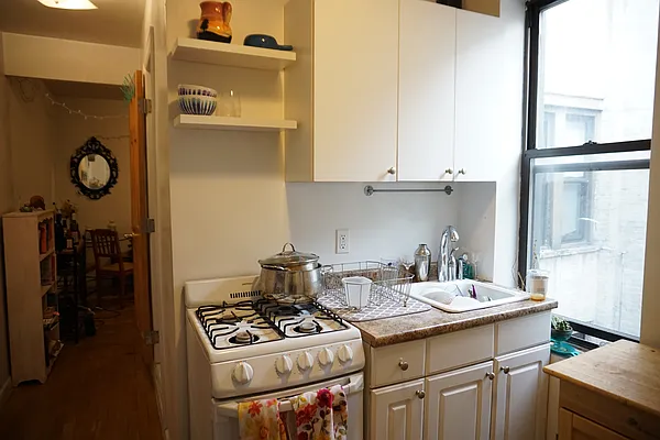 Rented by Compass | media 5