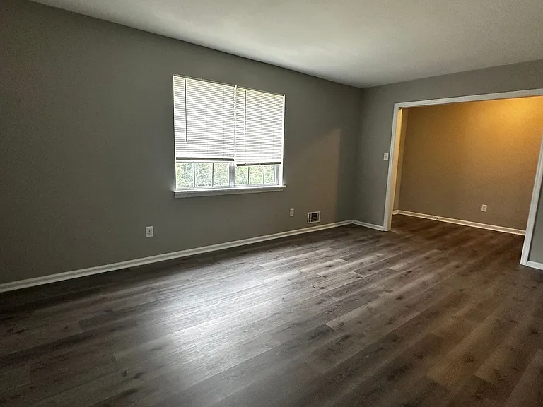 4565 Rockdale Ct — Photo 5