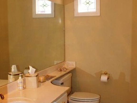 3rd image of 5465 Fontenoy Ct