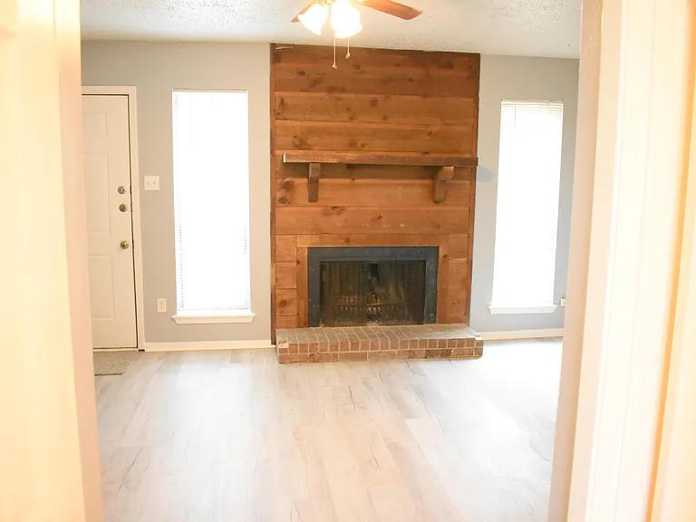 3230 Pearl St #6-1 — Photo 3