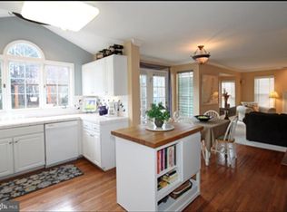 6503 Susan Barkley Ct, Alexandria, VA 22315