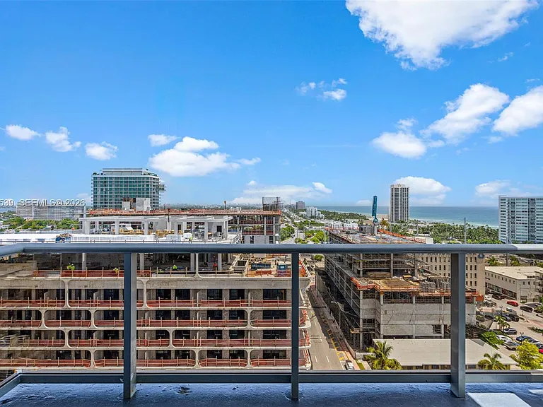 401 69th St #Penthouse 101 — Photo 35