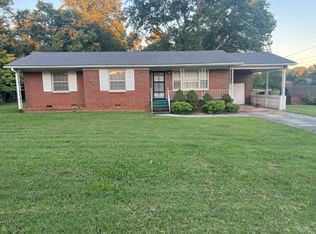 708 McKown St, Cowan, TN 37318