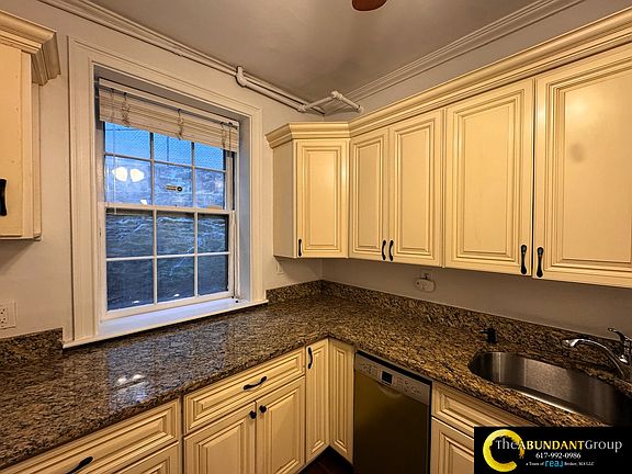 2nd image of 1253 Beacon St #3BB