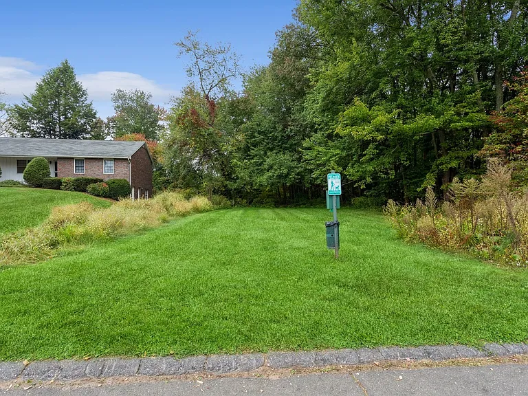 Pinney Brook — Photo 29