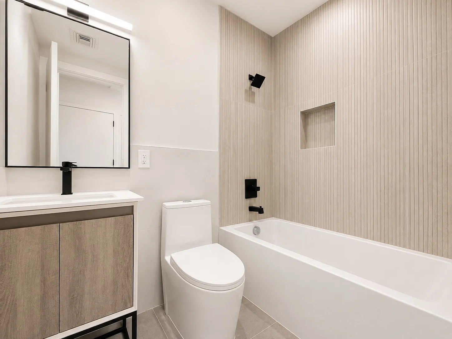 2 bed, $2,499 — Photo 4