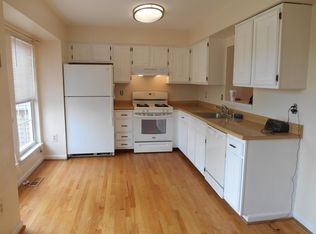 4 Sebastiani Blvd, Gaithersburg, MD 20878