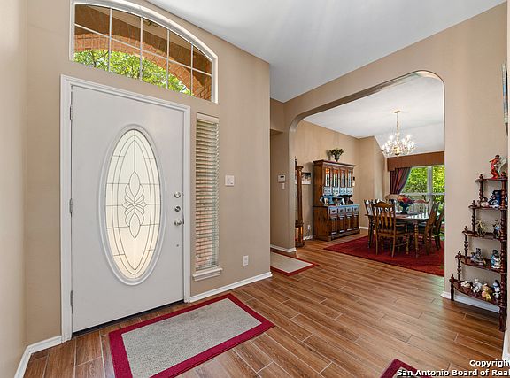 3rd image of 1631 Adobe Square Dr