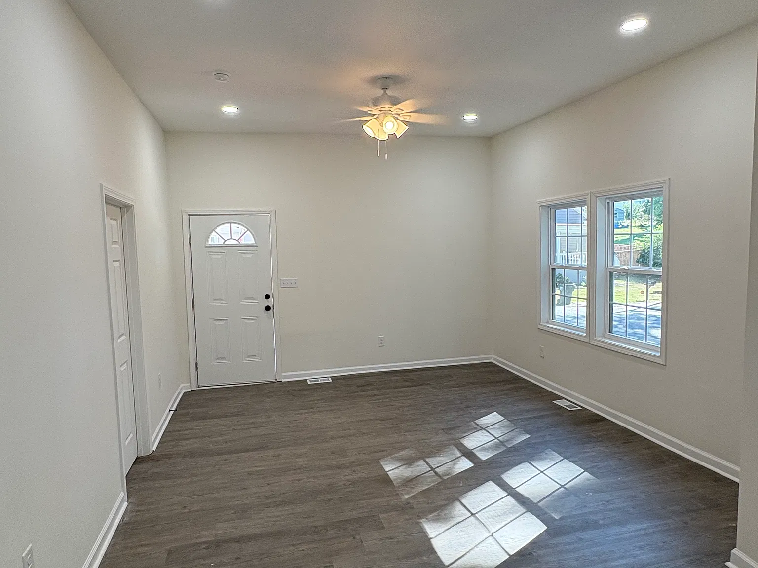 3 bed, 1260 sqft, $1,500 — Photo 4