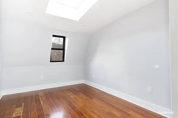 Rented by Triplemint | media 10