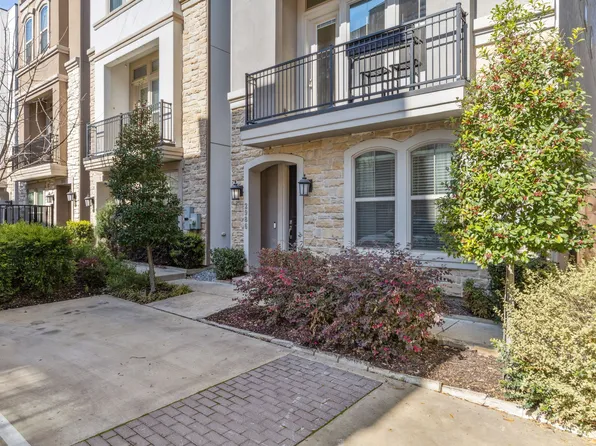 2986 Carmel St, Dallas, TX 75204