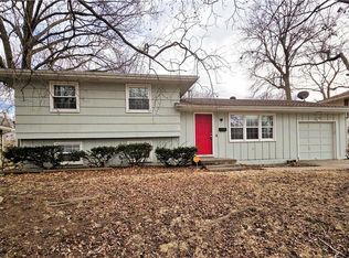 8219 E 85th St, Raytown, MO 64138