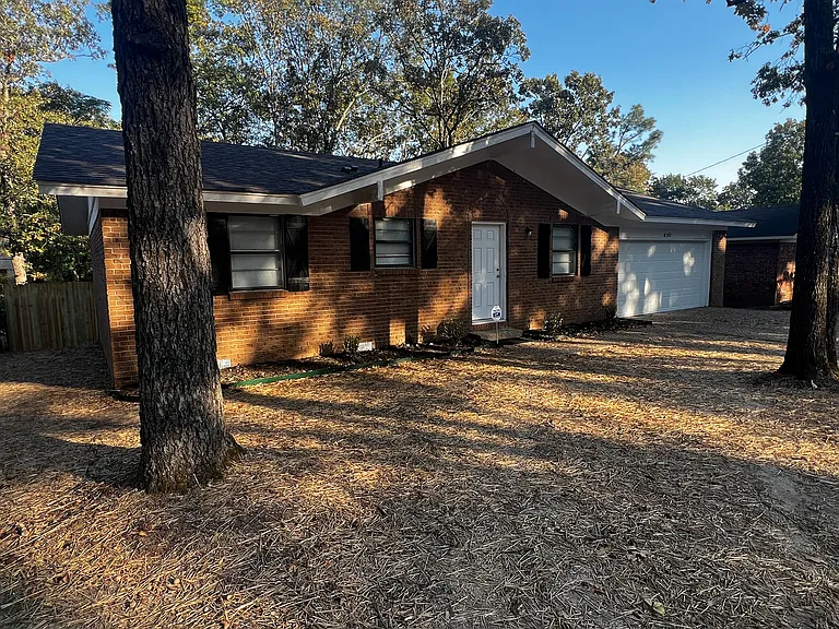 8702 Oakhaven Dr — Photo 18