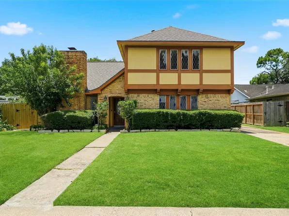 12358 Gainsborough Dr, Houston, TX 77031