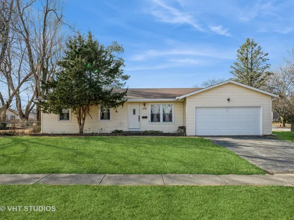 214 N School St, Cary, IL 60013