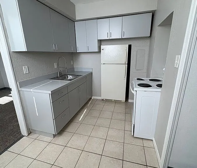 229 N Sandusky St #4 — Photo 9