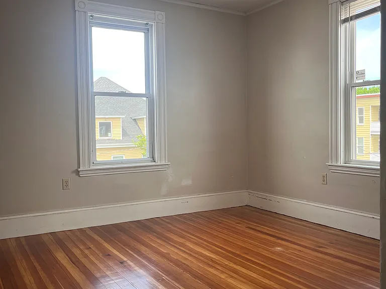 12 Grant St #3 — Photo 10