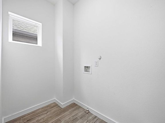 5th image of 7502 Laura Koppe Rd #A