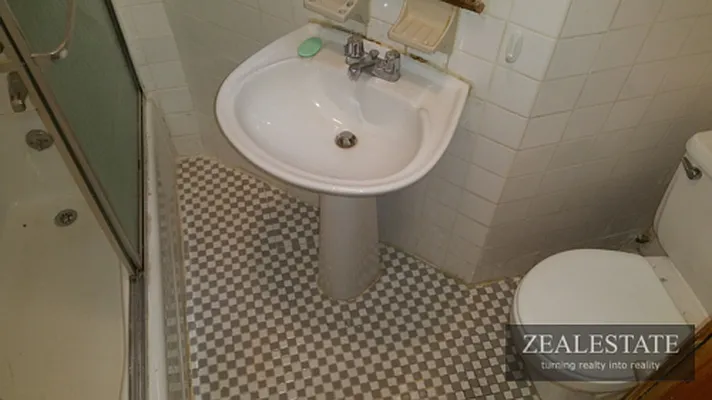 Rented by ZealEstate Group Inc | media 27