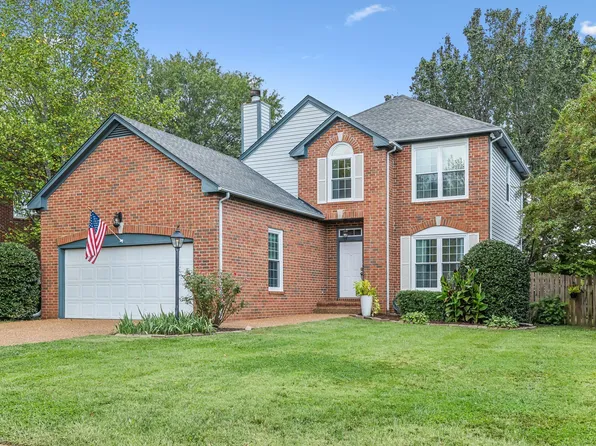 5020 Stonemeade Dr, Nashville, TN 37221