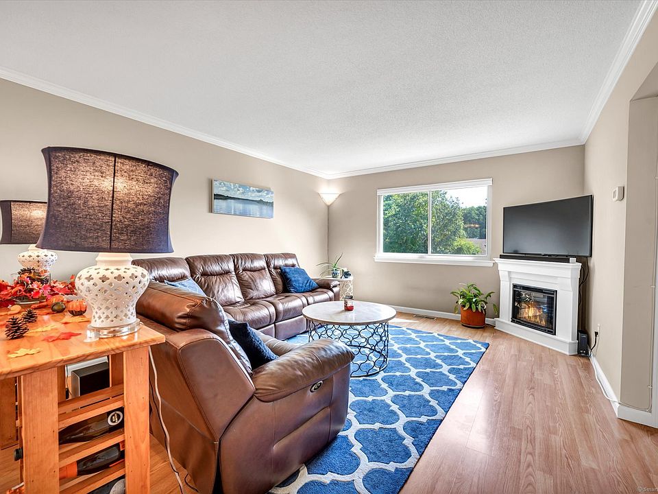 Oxford Park 159 Salem Dr Cromwell CT Zillow