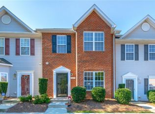 1645 Olivers Crossing Cir, Winston Salem, NC 27127