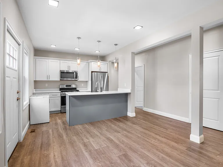 14 Trenton St #STREET1 — Photo 1