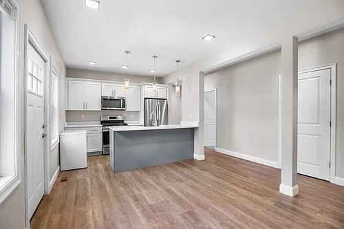 14 Trenton St Photo 1