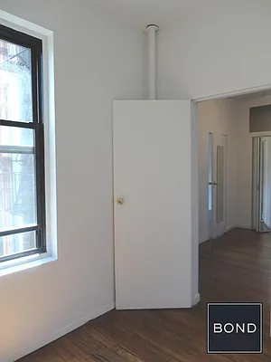 Rented by Bond New York | media 7