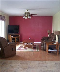4th image of 4815 Sahara Dr