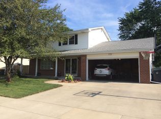 2321 Dakota Ave, Mattoon, IL 61938