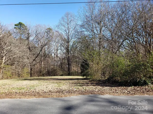 2230 Hillcrest Rd #46-48, Dallas, NC 28034