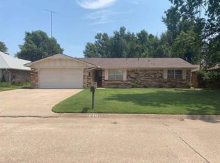 1019 Coventry Rd, Enid, OK 73703
