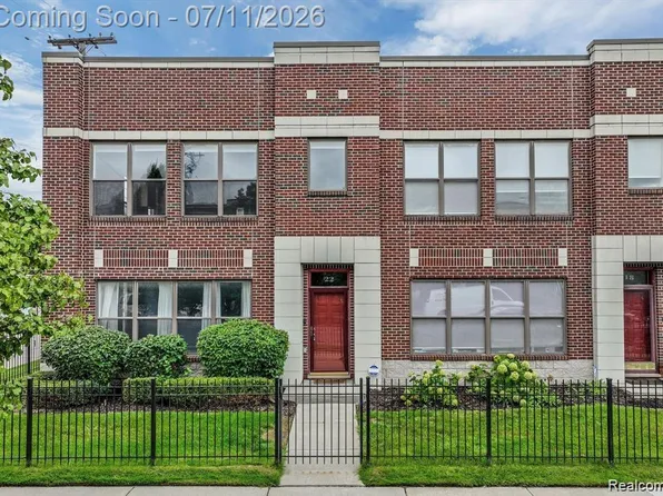 22 Pallister St, Detroit, MI 48202